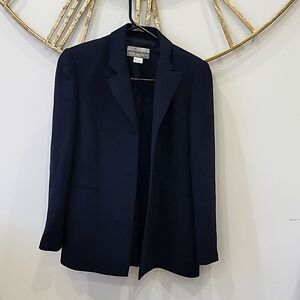 Elegant dark blue blazer
